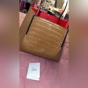 Like brand new, 6months old